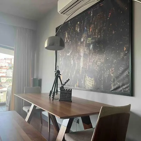 Modern Penthouse In The Center *